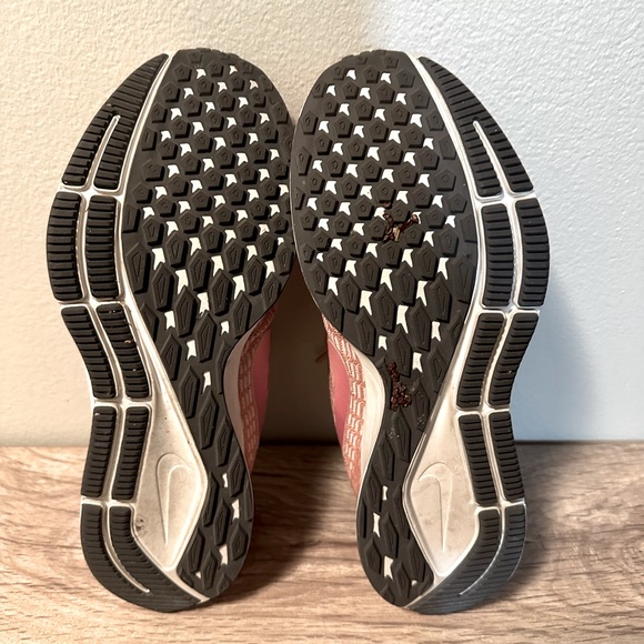 Women’s Nike Zoom Pegasus 35 - Picture 8 of 8